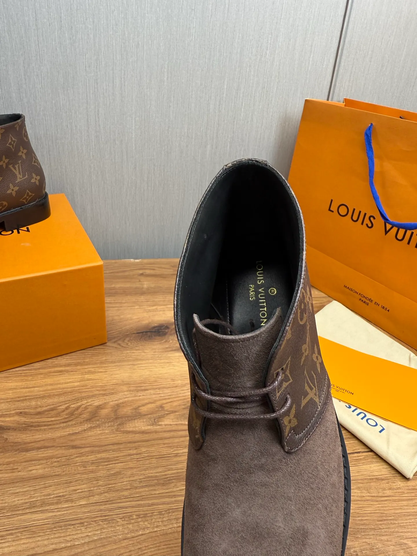 Men's shoes 💰760💰 LV. - Men's business casual leather shoes, top quality cow products. 1:1 shipment ⬆️Luxury and noble 👞All imported original brand leather materials, just to create a more comfortable wearing experience, upper: original cowhide ➕Imported full cow lining, original outsole ✔️16-45 (38.45 non-returnable)